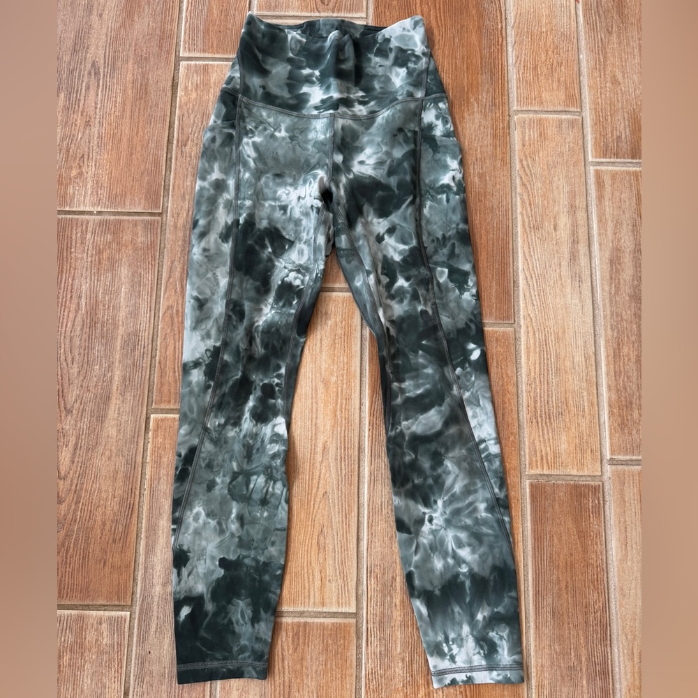 Lululemon Diamond Dye Align 25” with Pockets